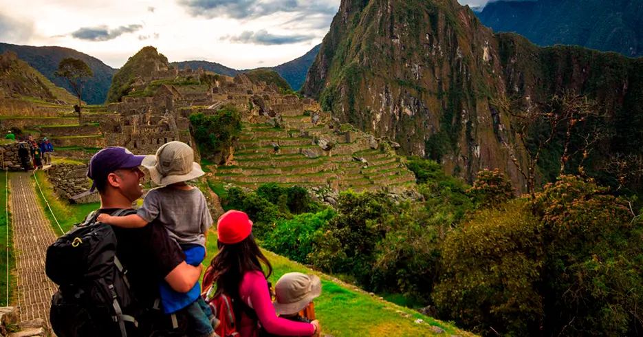 machu picchu with family