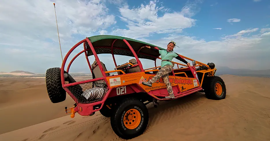 buggy in Huacachina dunes