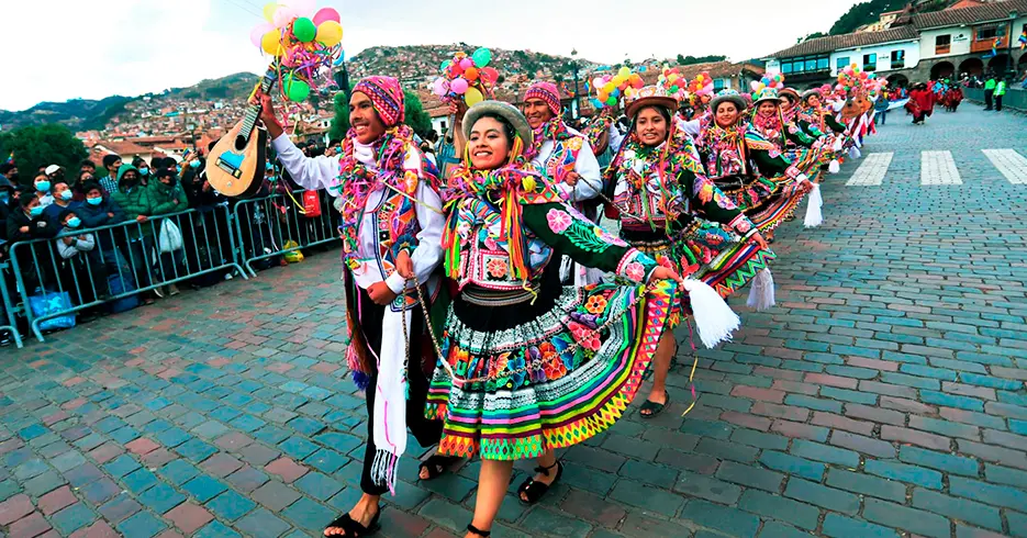 presentation of dances from educational institutions