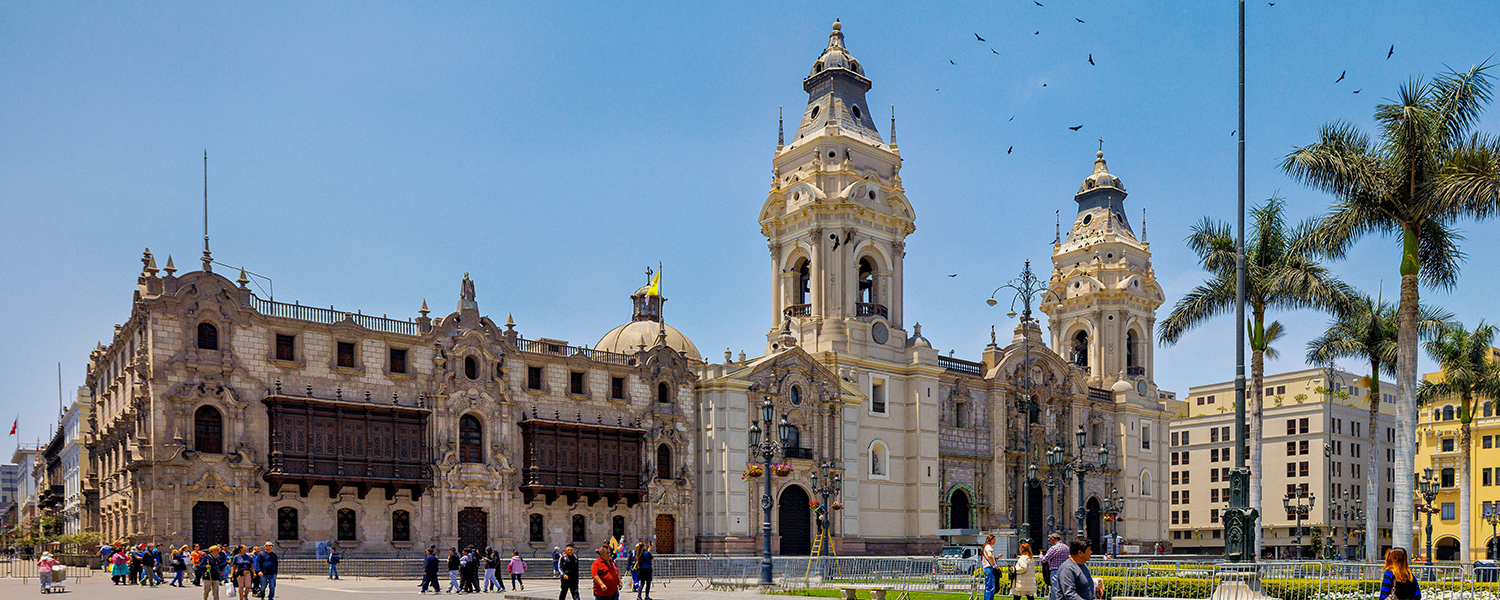 Colonial Lima, Huacachina and Machu Picchu