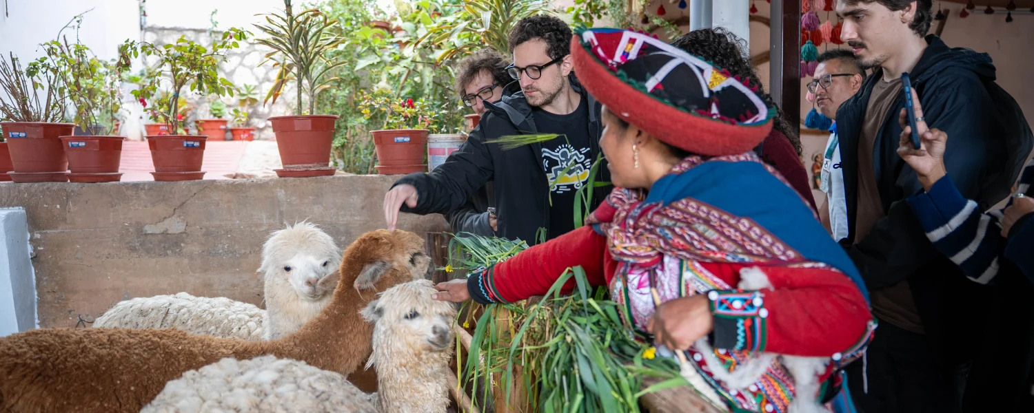 Peru textile​ in chinchero