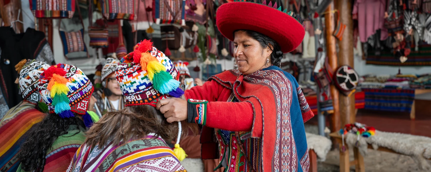 Weaving in peru