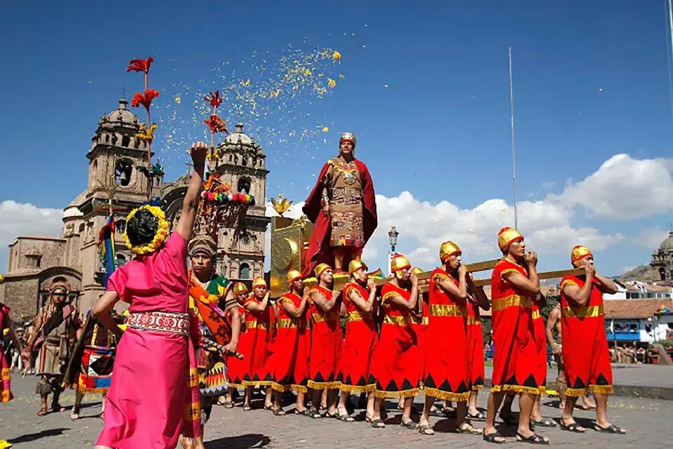 Inti Raymi ceremony at Sacsayhuaman Inti Raymi ceremony at Sacsayhuaman