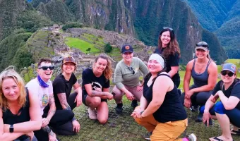 traveler group in sacred valley conection to machu picchu 
