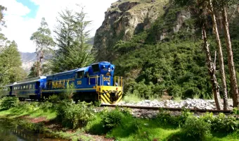 Train to Machu Picchu traveling alongside the river.