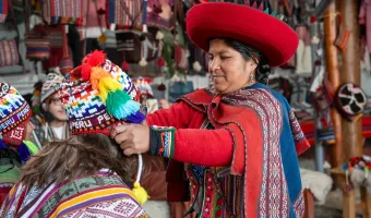 Weaving in peru