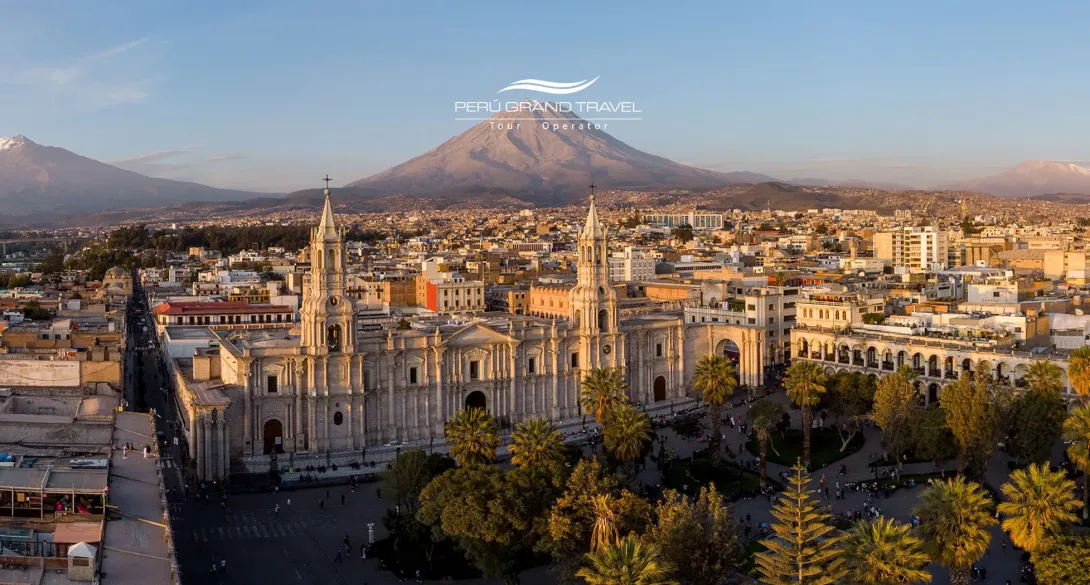 Arequipa Half-Day Tours featuring a panoramic aerial view