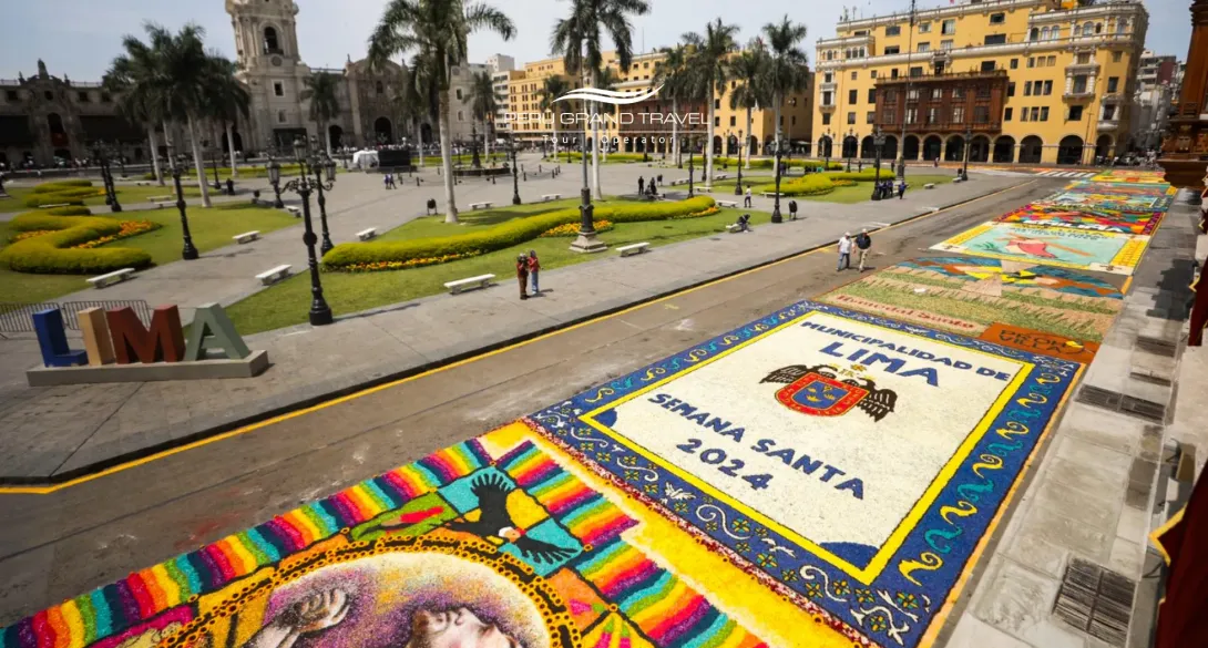 Lima Plaza Mayor decorated with Holy Week Traditions